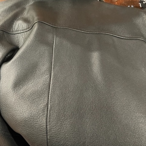 Classic Leather Jacket with lambs wool collar (NEW) - Picture 4 of 5